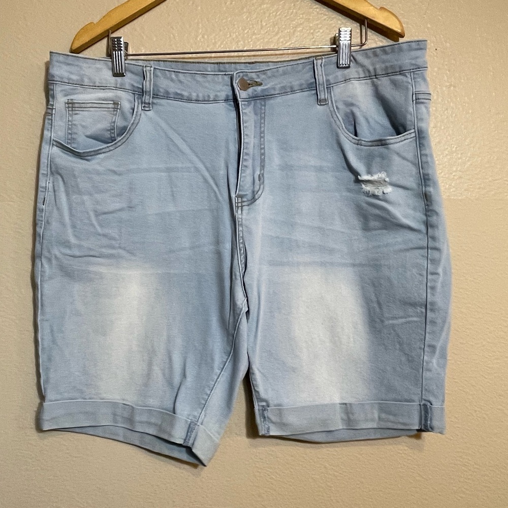 Light Blue Denim woman’s Shorts 20w